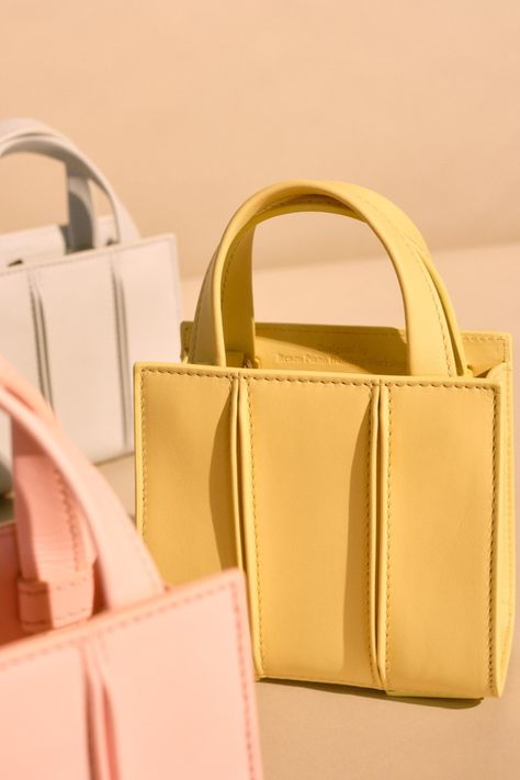 Max Mara‘s Whitney Minis XS bags Mytheresa Bags Photography, Photo Advertising, Shooting Bags, Photography Bags, Catalog Bag, Leather Bags Handmade, The Bag, Photography Products, Max Mara