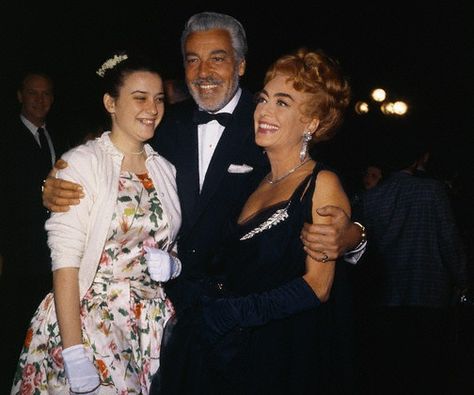 With daughter Cathy and good friend Cesar Romero Joan Crawford Children, Vintage Movie Stars, Mommy Dearest, Barbara Stanwyck, The Girl Next Door, Bette Davis, Celebrity Design, Joan Crawford, Film Stars