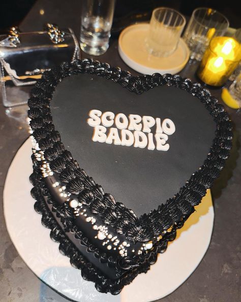 Cake birthday Scorpio Heart Shaped Scorpio Cake, Heart Birthday Cake Scorpio, Birthday Cake Ideas Baddie, Baddie Bday Cake, Birthday Cakes Baddie, Capricorn Birthday Cake Aesthetic, Scorpio Queen Cake, Baddie Birthday Cake Ideas, Scorpio Cakes Ideas