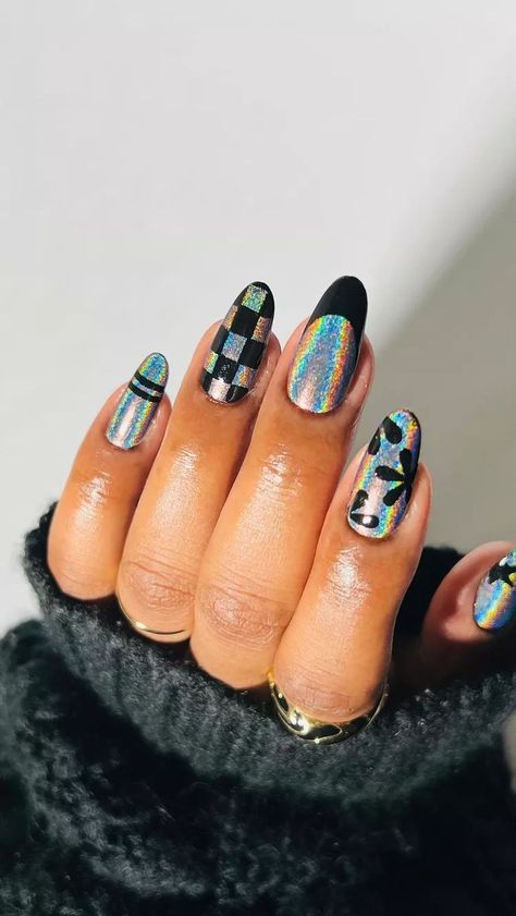 Glam Rock Nails, Nails Hippie, Rock Nails, Pop Art Nails, Turquoise Nails, Creative Nail Art, Festival Nails, Nails Almond, Art Nails