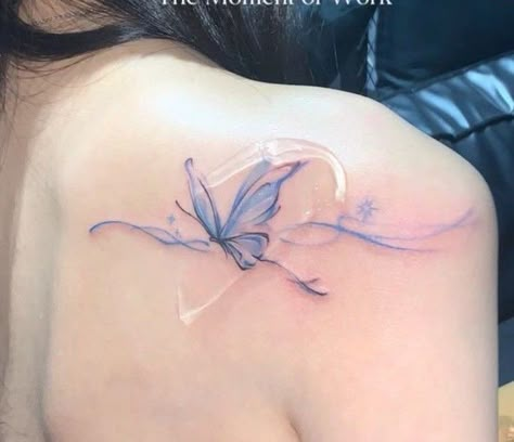 Shoulder Tattoo Butterfly, Back Shoulder Tattoo, Blue Butterfly Tattoo, Butterfly Tattoo On Shoulder, Tattoo Butterfly, Cute Tats, Small Pretty Tattoos, Back Of Shoulder Tattoo, Tattoos Inspo