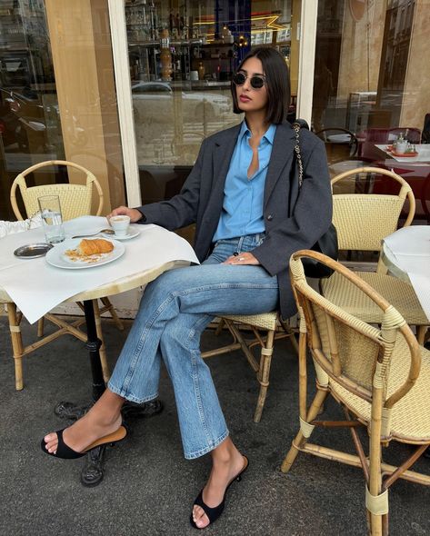 Salomé Mory (@salome.mory) • Instagram photos and videos French Girl Office Style, French Office Outfit, Denim Office Outfit, Neutral Fall Outfits, Oversized Striped Sweater, French Street Fashion, Kick Flare Jeans, Carla Bruni, Black Slip Dress