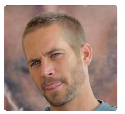 P Paul Walker Hairstyle, Paul Walker Buzzcut, Mens Buzzcut, Paul Walker Haircut, Older Men Haircuts, Buzz Cut Hairstyles, Men's Short Hair, Men Hair Color, Men Haircut Styles