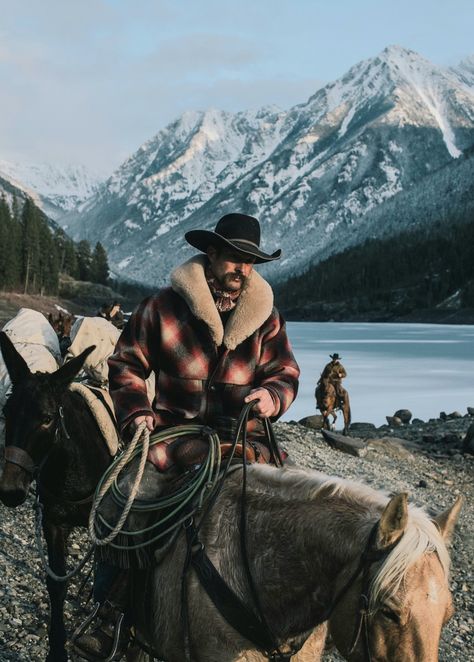 Western Mountains, Cowboy Photography, The Last Ride, God Has A Plan, Cowboy Pictures, Mountains Snow, Western Artwork, Western Photography, Cowboy Aesthetic