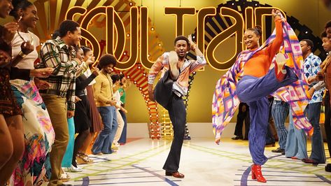 Soul Train Fashion, Soul Train Dancers, Boogie Wonderland, 1970s Clothing, Soul Train, African American Culture, Vintage Black Glamour, Soul Funk, Pop Dance