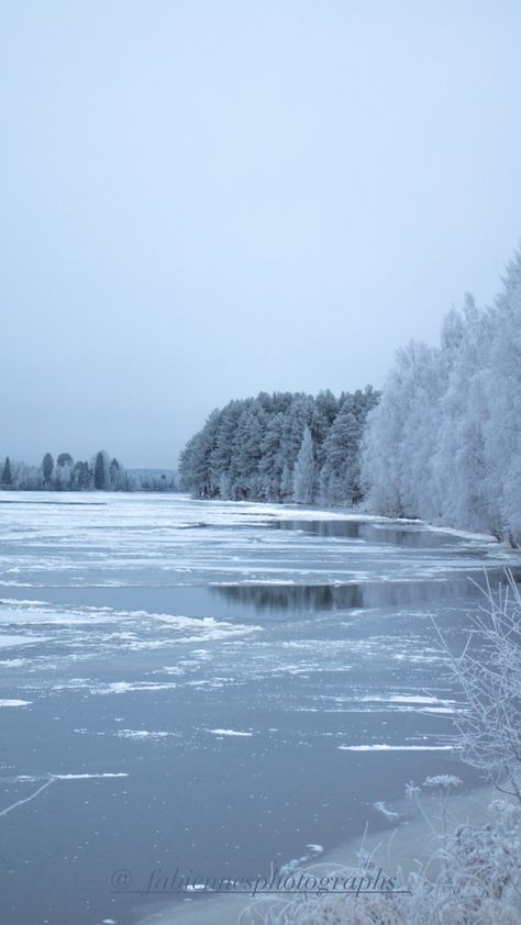 Nature, Frozen Lake Photography, Frozen River Aesthetic, Winter Magic Aesthetic, Winter Lake Aesthetic, Elsa Aesthetic Frozen, Riverside Aesthetic, Blue Winter Aesthetic, Frost Landscape