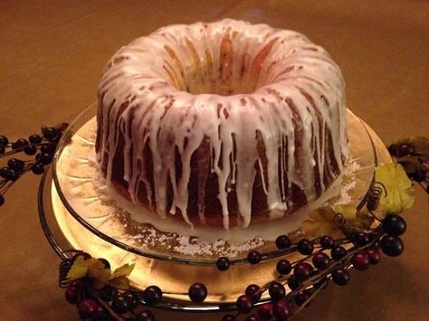 Make and share this Bourbon-Pecan Pound Cake recipe from Food.com. Bourbon Pound Cake, Pecan Pound Cake, Coconut Pound Cakes, Bourbon Cream, Lime Cake, Poppy Seed Cake, Lemon Icing, Pecan Cake, Pound Cakes