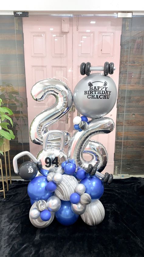 Birthday Balloon Bouquet For Husband, Gym Balloon Decoration, Mr And Mrs Balloons, Money Balloon, Army Birthday Parties, Balloon Bouquet Delivery, Ideas Aniversario, 40 Balloons, Army's Birthday