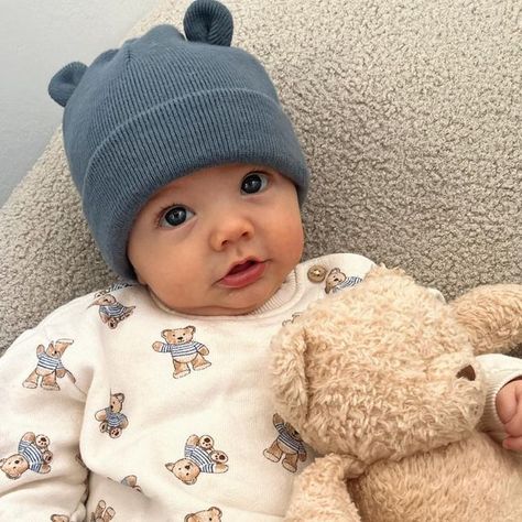 Amy 🐻🤎 life as a boy mum on Instagram: "Fe-bear-ary 🧸💙 . . . #february #bear #teddybear #bears #neutrals #neutralstyle #babystyle #babyfashion #babywear #babyclothes #babyclothing #babylookstyle #babyootd #babyoutfit #babyoutfits #babyoutfitoftheday #cutebaby #cutebabies #cutebabiesofinstagram #babiesofinstagram #babiesbabiesbabies #babieswithstyle #cutebabyboy #boystyle #zarakidsboy #zarakid #babyboy #instababies #instababyboy #instababymodel" Baby Boy Asthetics Photos, Baby Style Outfits, Baby Things Aesthetic, New Borned Baby Boy, Baby Boy Aesthetics, Baby Fever Aesthetic, Baby Boy Things, Baby Fever Pictures, Baby Outfits Girl