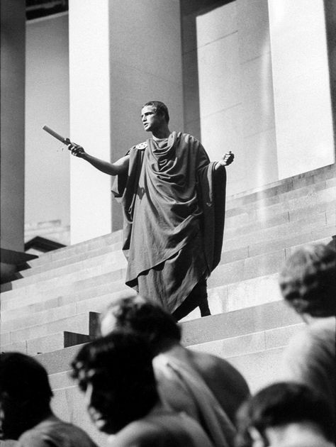 Marlon Brando as Mark Antony delivering the “Friends, Romans, countrymen” speech in Julius Caesar (Joseph L. Mankiewicz, 1953) Julius Caesar 1953, Mark Antony, Best Actor Oscar, Life Magazine Covers, The Master And Margarita, A Streetcar Named Desire, Deborah Kerr, Julius Caesar, Marlon Brando