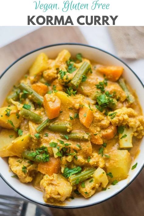 Vegan Korma, Vegetarian Korma, Korma Curry, Indian Recipes Authentic, Korma Recipe, Easy Indian Recipes, Curry Recipes Indian, Vegetarian Curry, Indian Food Recipes Vegetarian