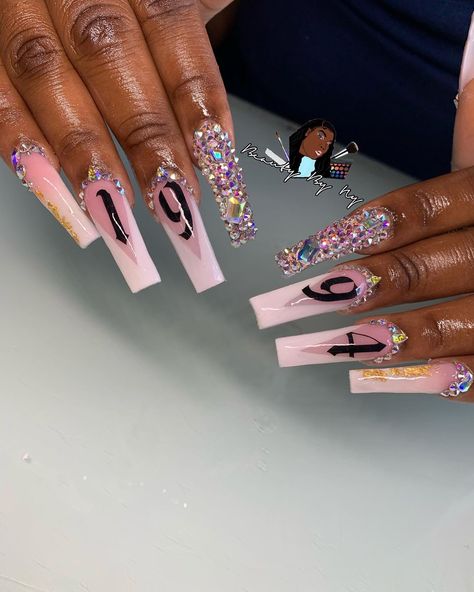 GVO✨🔥Negativity🚫|16 y/o💖 on Instagram: “Another birthday set😍🥳🔥I did it again straight PRESSURE 😤  • •  • • • • • •📍Miramar,Fl BOOK WITH ME ⬆️ PRICES ARE SHOWN WHEN BOOKING (Click…” Birthday Nail Designs, 29th Birthday, Birthday Nails, Beautiful Nail Art, Nail Technician, Pink Acrylic Nails, Coffin Nails Designs, 40th Birthday, Coffin Nails