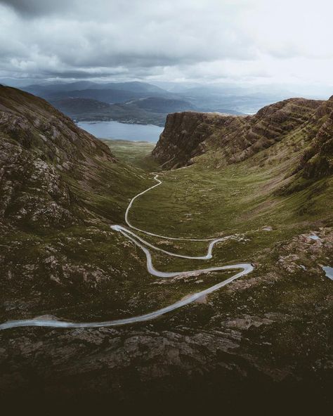 Bealach Na Bà, NC500 Nc500 Scotland, Scotland Wallpaper, Scotland Road Trip, Road Trip Camping, Best Travel Quotes, Scotland Highlands, Scottish Castles, Visit Scotland, Travel Wanderlust