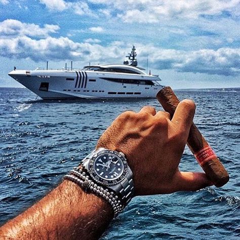 Living the Dream (25 Photos) – Suburban Men Yacht Luxury, Mens Luxury Lifestyle, Don Pedro, Luxury Boat, Wealthy Lifestyle, Breaking Free, Yacht Life, Cigars And Whiskey, Rich Lifestyle