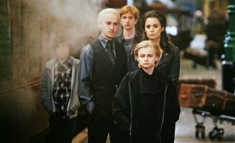 Draco and Astoria Malfoy with their son Scorpius. Teddy Lupin, Draco Malfoy, Harry Potter, Wall