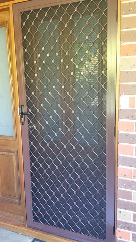 Kitchen Doors Ideas, Aluminium Door Design, Security Door Design, Aluminum Screen Doors, Porte In Ferro, Security Screen Door, Grill Gate Design, Metal Doors Design, Steel Door Design