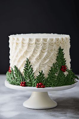 50+ Buttercream Christmas Cakes to Lust After | PARTY INSPO | Now thats Peachy