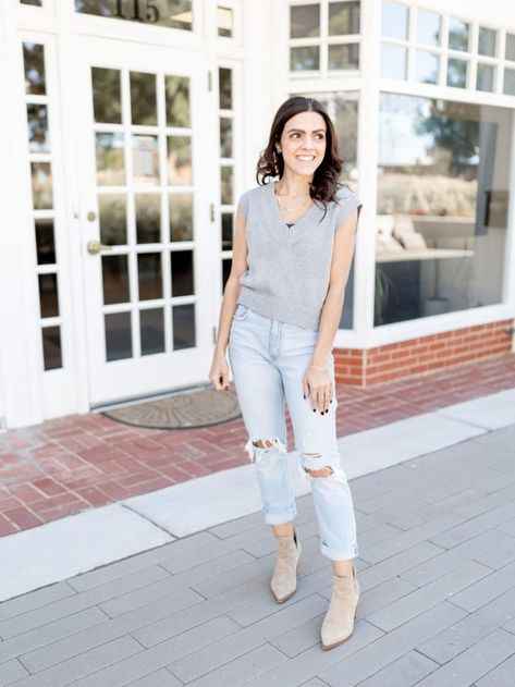 Grey Sweater Vest Outfit Women, Gray Sweater Vest Outfit, How To Wear A Sweater Vest, Grey Sweater Vest Outfit, How To Style Sweater Vest, Ways To Wear A Sweater, Sweater Vest Outfit Women, Vest Outfit Women, Grey Sweater Vest