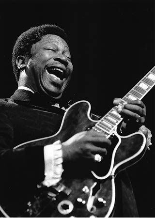 Beautiful Lessons B.B. King Taught Us ... Bb King, Delta Blues, Blues Musicians, Blues Artists, Learn To Play Guitar, Goodfellas, Rock N’roll, Black Music, Jazz Blues