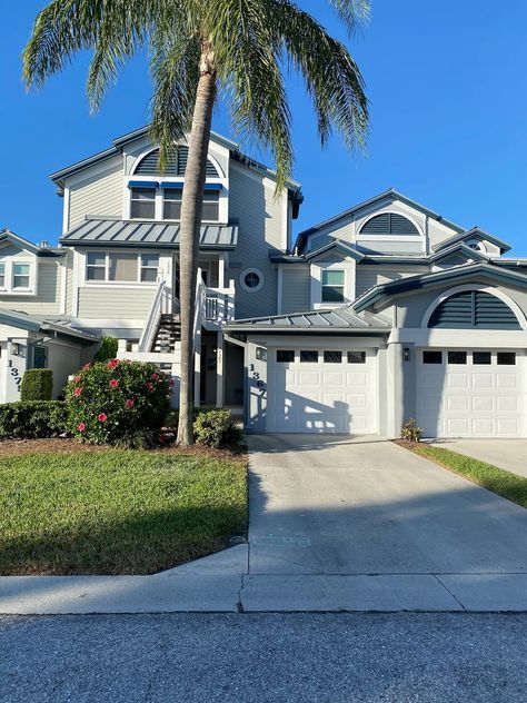 Siesta Key Florida, Townhouse For Rent, Siesta Key Beach, Siesta Key, House Bed, Pool Hot Tub, Beach Town, Bed And Breakfast, Hot Tub