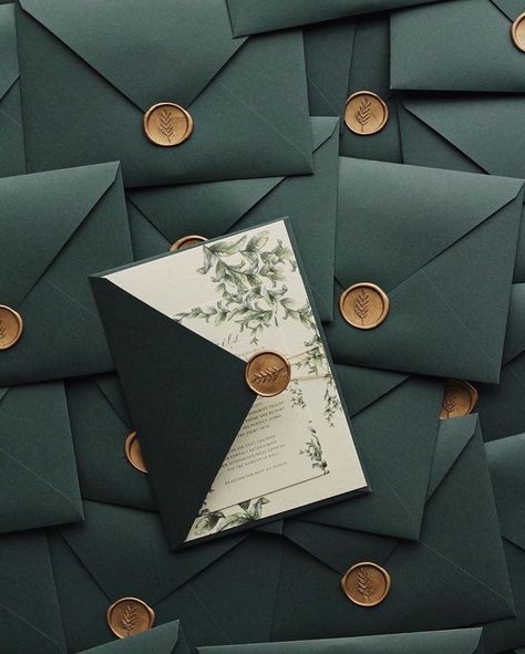 Forest Green Wedding, Dark Green Wedding, Forest Theme Wedding, Green Themed Wedding, Emerald Green Weddings, Green Wedding Invitations, Emerald Wedding, Forest Theme, Future Wedding Plans