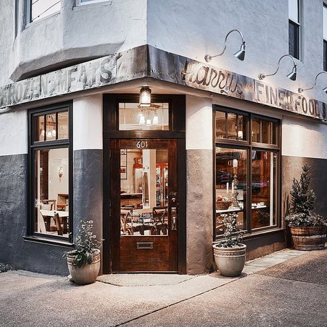 Hoedemaker Pfeiffer Transforms Century-old Corner Store Into Eclectic Restaurant, Bar, and Apartment Hoedemaker Pfeiffer, Cafe Industrial, Corner Restaurant, Eclectic Restaurant, Open Restaurant, Store Architecture, Old Refrigerator, Cosy Cafe, Corner Cafe