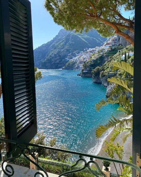 Positano, Montepulciano, Italian Summer, Pretty Photos, Summer 24, Jolie Photo, Summer Feeling, Summer Dream, European Summer