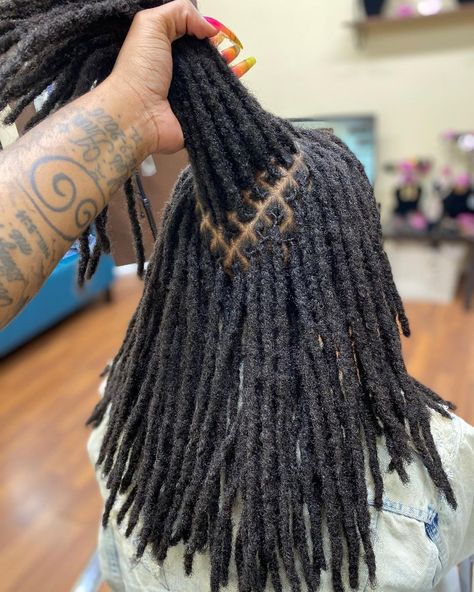 Dreads Black Women, Long Loc Styles, Two Strand Twist Hairstyles, 4c Natural Hairstyles Short, Twist Cornrows, Loc Extensions, Vacation Hairstyles, 4c Natural Hair, Mens Braids Hairstyles