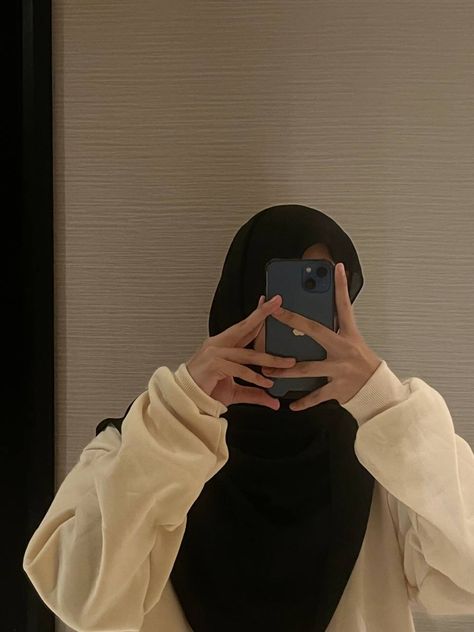 muslimah photos No Face, Aesthetic Photo, Mirror