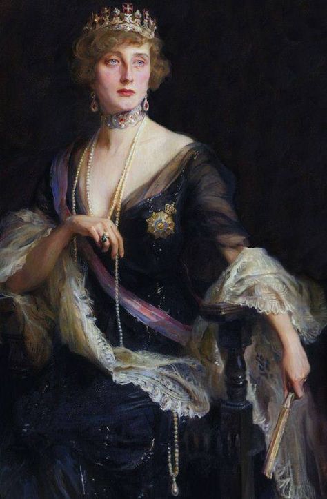 Queen Augusta Victoria of Portugal. Philip de László. 1930's. Giovanni Boldini, Classic Paintings, Victorian Art, Old Paintings, Woman Painting, Kilt, Portrait Art, Beautiful Paintings, Aesthetic Art