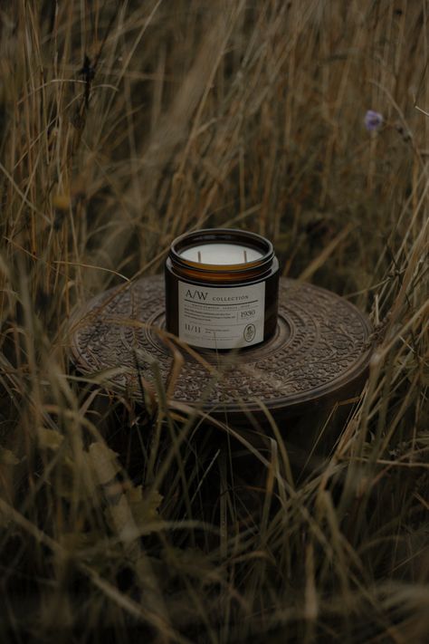 Candle Advertising Ideas, Product Lifestyle Photography, Product Photoshoot Ideas, Moody Candle Photography, Autumn Candles Aesthetic, Lux Candles, Candle Photography Ideas, Candle Photoshoot, Western Candles