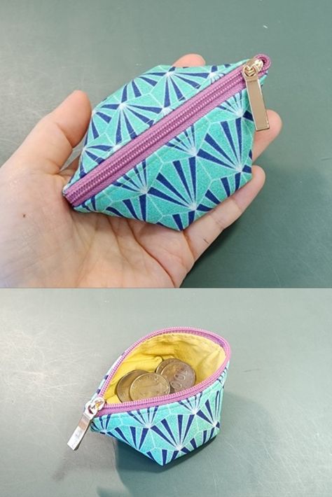 You can also make a coin purse with this pattern 🎁🎀 gift idea!! Patchwork, Coin Purse With Zipper, Zipper Coin Purse Pattern, Free Coin Purse Pattern, Small Coin Purse Pattern Free Sewing, Coin Pouch Diy, Coin Purse Pattern Free, Diy Purse Patterns Free, Sew A Coin Purse