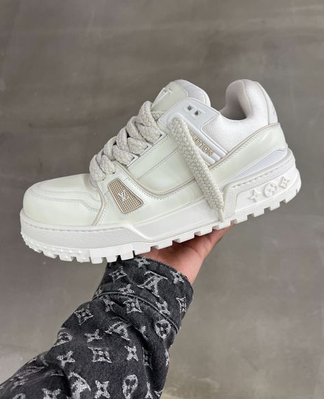 Louis Vuitton Trainer, Dream Sneakers, Shoes Affordable, Louis Vuitton Trainers, Louis Vuitton White, Louis Vuitton Sneakers, Lv Shoes, Fresh Shoes, Chunky Sneakers