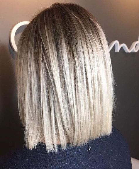 straight blonde balayage bob Platinový Blond, Blonde Ideas, Blonde Balayage Bob, Balayage Lob, Balayage Straight, Balayage Straight Hair, Pin Straight Hair, Balayage Bob, Blond Balayage