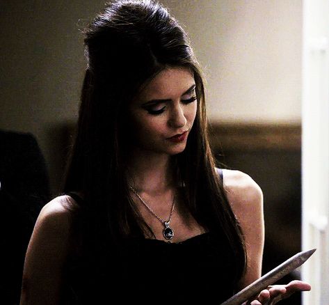 Nina Dobrev Gif Tvd, Katherine Pierce Gifs, Revolver Aesthetic, Elena Gilbert Gifs, Tvd Gif, Vampire Gif, The Vampire Diaries Gif, Vampire Diaries Gif, Vampire Diaries Rebekah