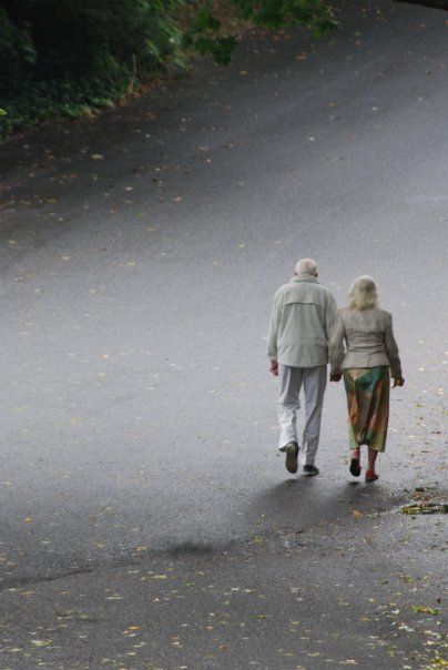 Photography by Barbara Brady Canalizo  "Together Forever" Older Couple, Grow Old With Me, Elderly Couples, Growing Old Together, People Walking, Old Couples, Lasting Love, Charlie Chaplin, Old Love