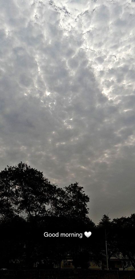 Cloudy Weather Good Morning Aesthetic Images, Morning 6 Am Snapchat, Morning Weather Snapchat, Fake Rain Snap Morning, Morning Images Photography, Cloudy Morning Aesthetic, Morning Pics Photography, Good Morning Cloudy Day, Morning Pictures Aesthetic