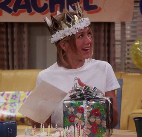 Rachel Birthday Friends, Rachel Green Birthday, Meme Photo, Estilo Rachel Green, Funny Photo Memes, Rachel Friends, Friends Tv Quotes, 30 Cake, Birthday Icon