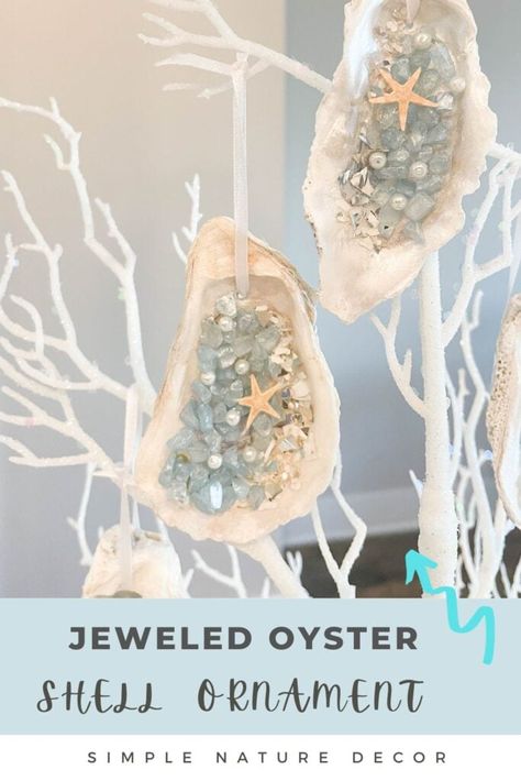 Ideas For Oyster Shells, Oyster Shell Xmas Decorations, Oyster Shell Ornaments Handmade, Decorating Oyster Shells, Summer Ornaments Diy, Seashell Angels Diy, Glass And Resin Art Projects, Wedding Oyster Shells, Oyster Shell Resin Art