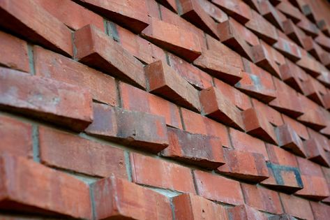 House Entrance Doors, Modern Brick House, Brick Feature Wall, Brick Laying, Wall Brick, Brick Cladding, Brick Detail, Industrial Inspiration, Building Information Modeling