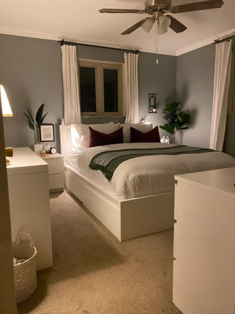 Ikea Couple Bedroom Ideas, Bedroom Inspirations For Couples Cozy, Malm Oak Bedroom Ideas, Aesthetic Room Decor For Couples, Middle Bedroom Ideas, Room Inspo Couple, Newlywed Room Decor, Room Inspo 2 Beds, Couple Room Ideas Apartments