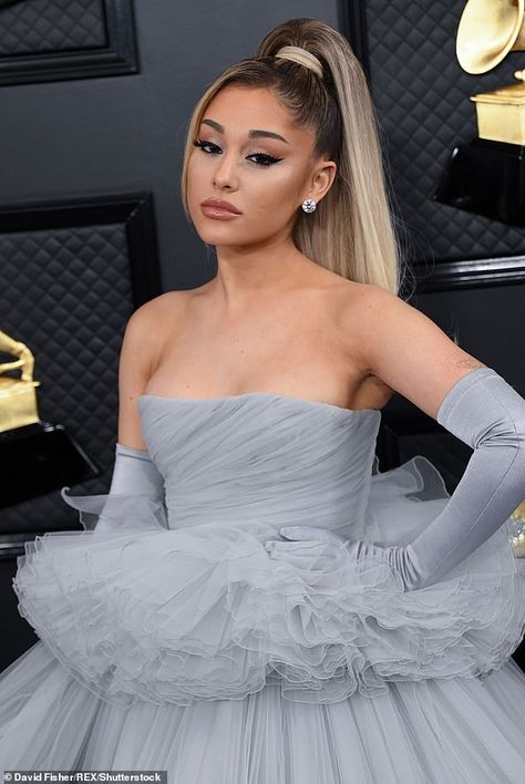 Ariana Grande Bio, Ariana Grande Grammys, Grammys 2020, Ariana Grande News, Jennette Mccurdy, Cher Lloyd, California Photos, Ariana Grande Pictures, Celebrity Look Alike