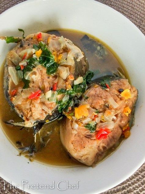 Best hot and spicy catfish pepper soup (Point and kill) Fish Pepper Soup Nigerian, Catfish Soup, Catfish Pepper Soup, Fish Pepper Soup, Nigerian Pepper Soup, Nigerian Meals, Soup With Tomatoes, Nigerian Dishes, Nigerian Foods