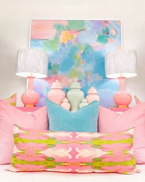 Laura Park | Laura Park Designs on Instagram: “Play up the pinks 💖 ⠀⠀⠀⠀⠀⠀⠀⠀⠀ A punch of #pink is always a good idea. From blushing #pastels to magenta and raspberry, we have just about …” Pink Bolster Pillow, College House Ideas, Laura Park Designs, Laura Park, College House, About Instagram, Dorm Room Inspiration, College Room, Twin Bedroom