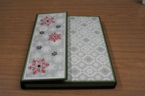 Mini Album Makers Challenge: November Mini Album Tutorials and Challenge Cartonnage, Mini Album Tutorials, Diy Mini Album Tutorial, Small Scrapbook, Folio Books, Scrapbooking Retreats, Diy Mini Album, Christmas Mini Albums, Mini Album Tutorial