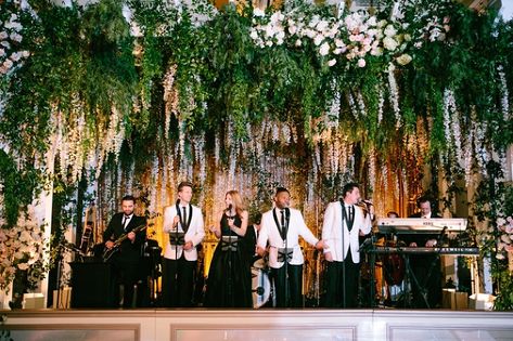 Band Stage Wedding Decor, Big Band Aesthetic, Gen Z Wedding Aesthetic, Live Band At Wedding, Wedding Band Stage Decor, Band Stage Wedding, Big Band Wedding, Wedding Band Music, Live Band Wedding