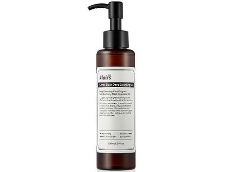 If you love your K-beauty, consider this cleansing oil that contains black sesame oil that’s loaded with antioxidants, and black currant seed oil that nourish and protect your skin at the same time while removing grease and makeup. Best Cleansing Oil, Dear Klairs, Deep Cleansing Oil, Oil Based Cleanser, Dry Face, Make Up Remover, Etude House, Waterproof Makeup, Oil Water