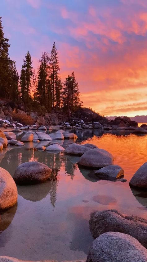 glennleerobinson on Instagram: The most AMAZING sunset I’ve ever seen at Lake Tahoe 🔥🙌 #laketahoe #beautifuldestinations #sunset #earthfocus #travel Nature, Lake Tahoe Summer, Pretty Landscapes, Lake Sunset, Lake Landscape, Pink Sunset, Amazing Sunsets, Beautiful Locations Nature, Beautiful Lakes