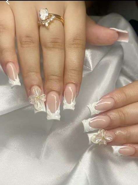 French Tip Nails With Line Design, Bf Initial Nails, Girly Acrylic, Colored Acrylic Nails, Girly Acrylic Nails, Acrylic Nails Designs, Classy Acrylic Nails, Short Square Acrylic Nails, Soft Nails