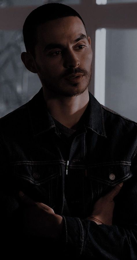 Rio From Good Girls Aesthetic, Manny Montana, Cool Wallpapers For Girls, Clap Clap, Good Girls, Man Crush Everyday, Girls Series, Cakes For Men, Hot Actors